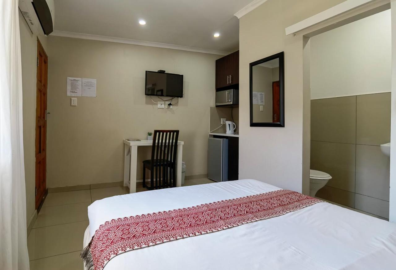 Ballito Backpackers Exterior photo